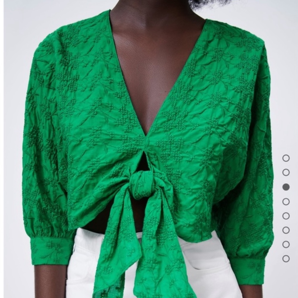 Cropped blouse